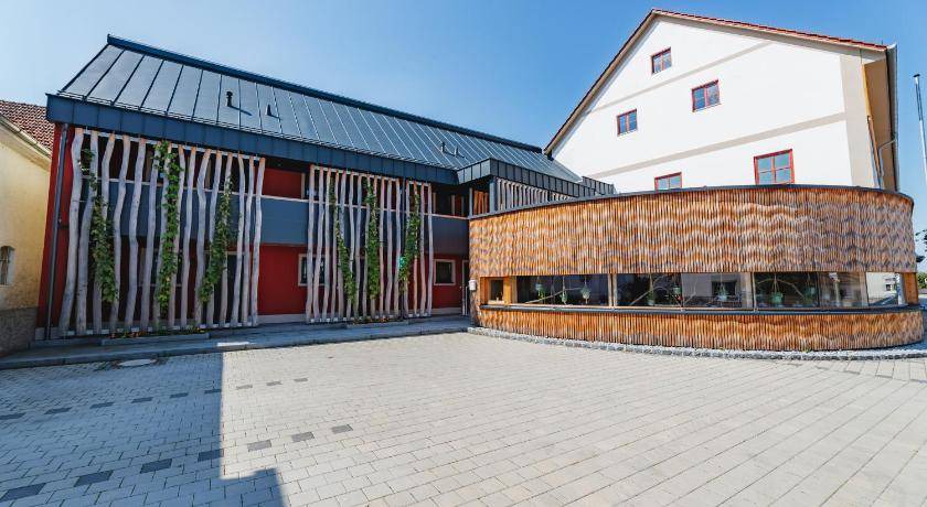 Photo of Buildings in Pornbach