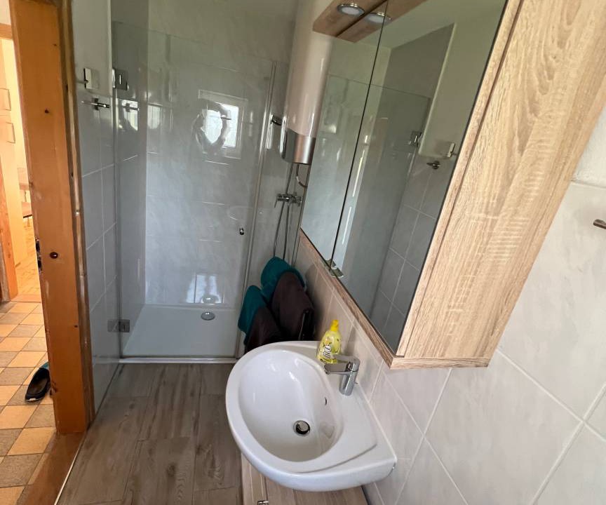 Photo of Bathroom in Tacherting
