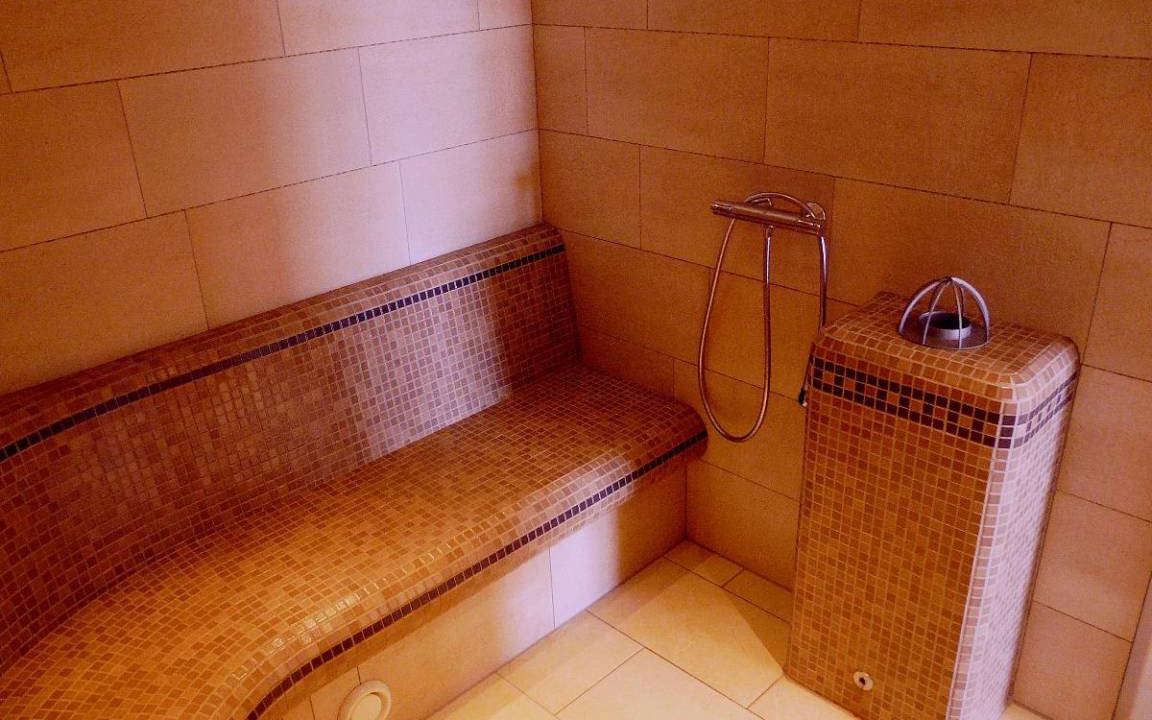 Photo of Bathroom in Glashutt