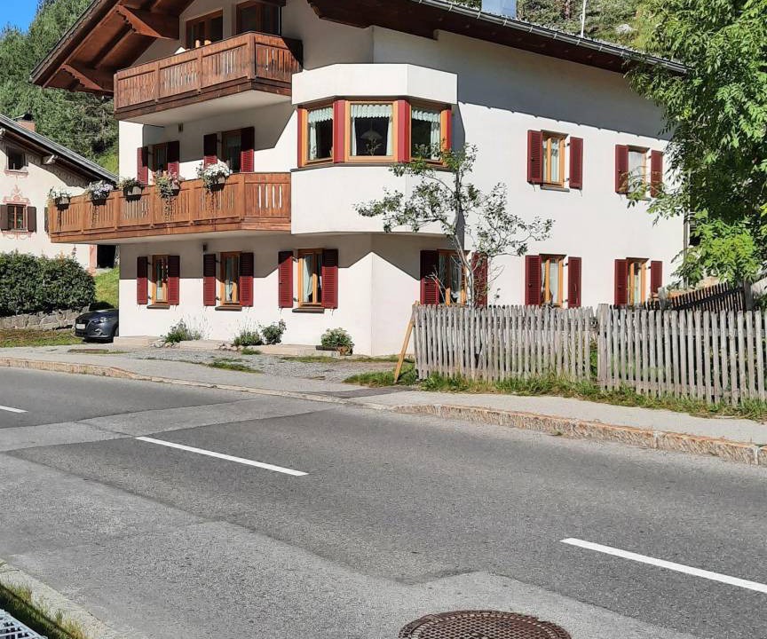 Photo of Buildings in Steeg