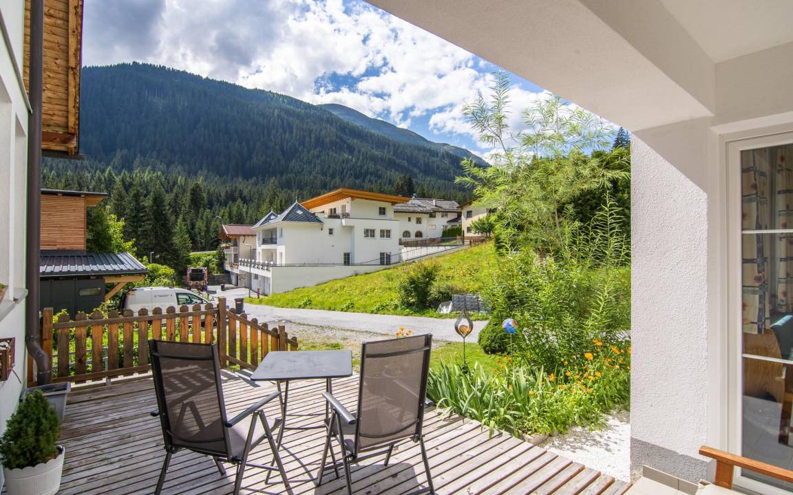 Photo of Patio Balcony in Mathon