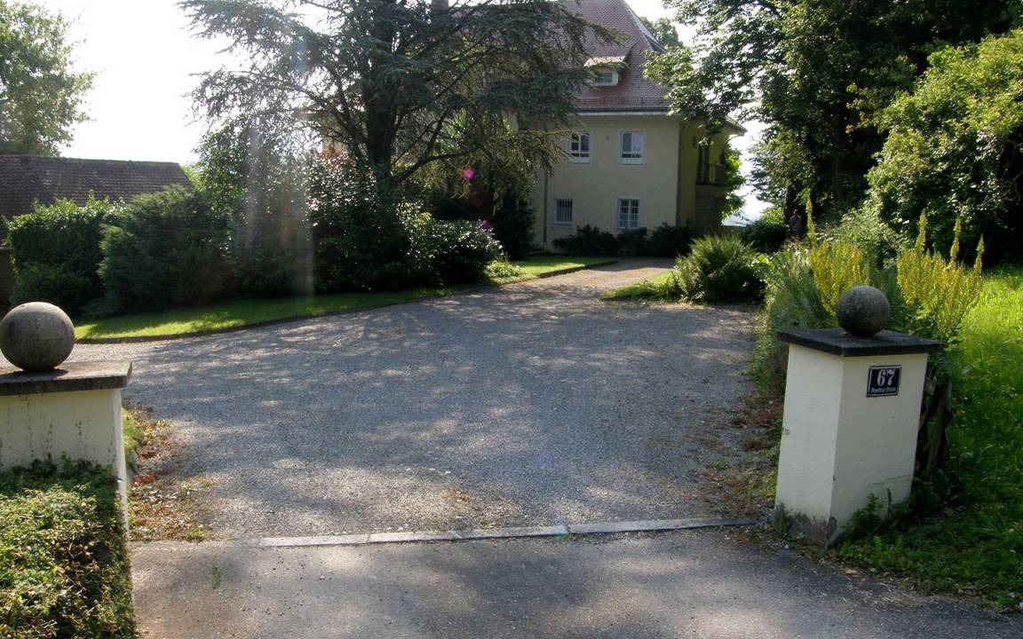 Photo of Buildings in Hoyren