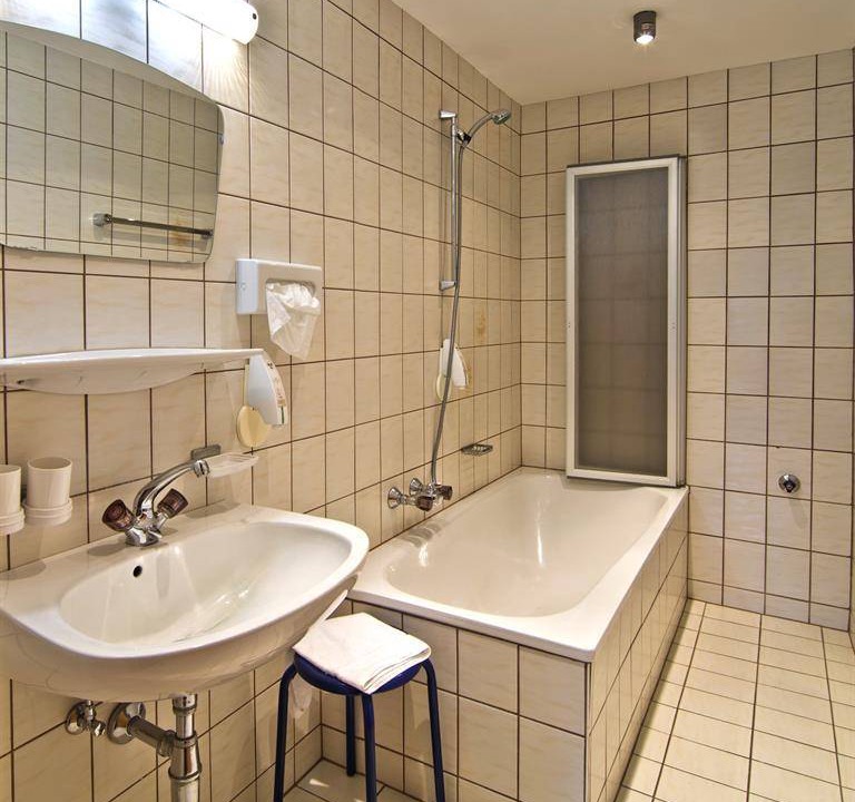 Photo of Bathroom in Sautens