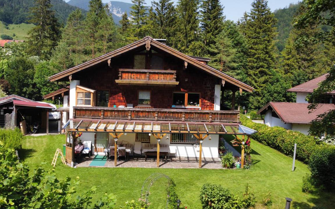 Photo of Buildings in Weissbach an der Alpenstrasse