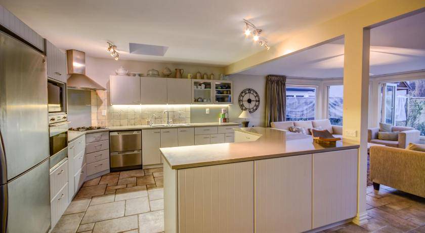 Photo of Kitchen in Lake Hayes