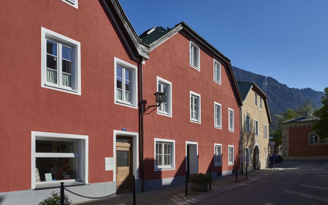 Photo of Buildings in Gmain
