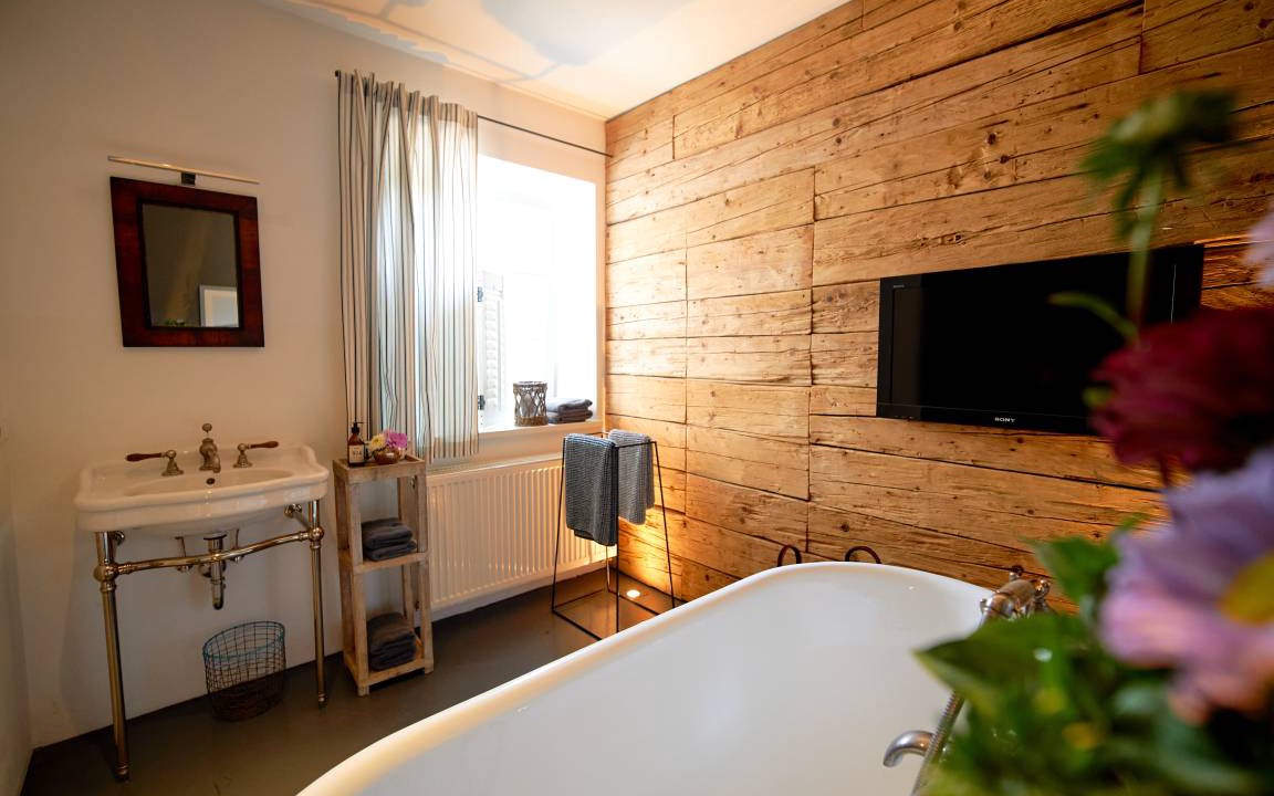 Photo of Bathroom in Hart
