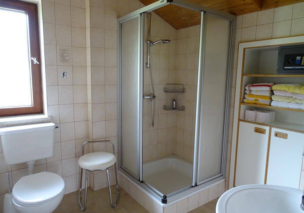 Photo of Bathroom in Kapfing