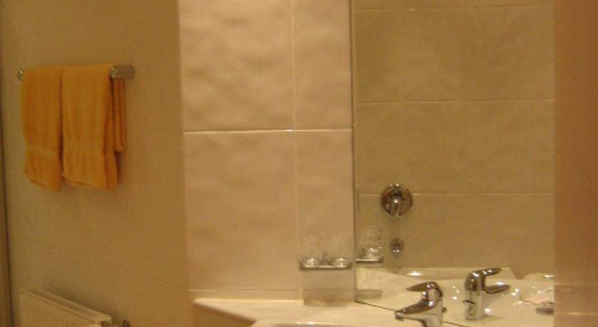 Photo of Bathroom in Mosern
