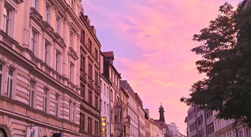 Photo of Others in Hackenviertel