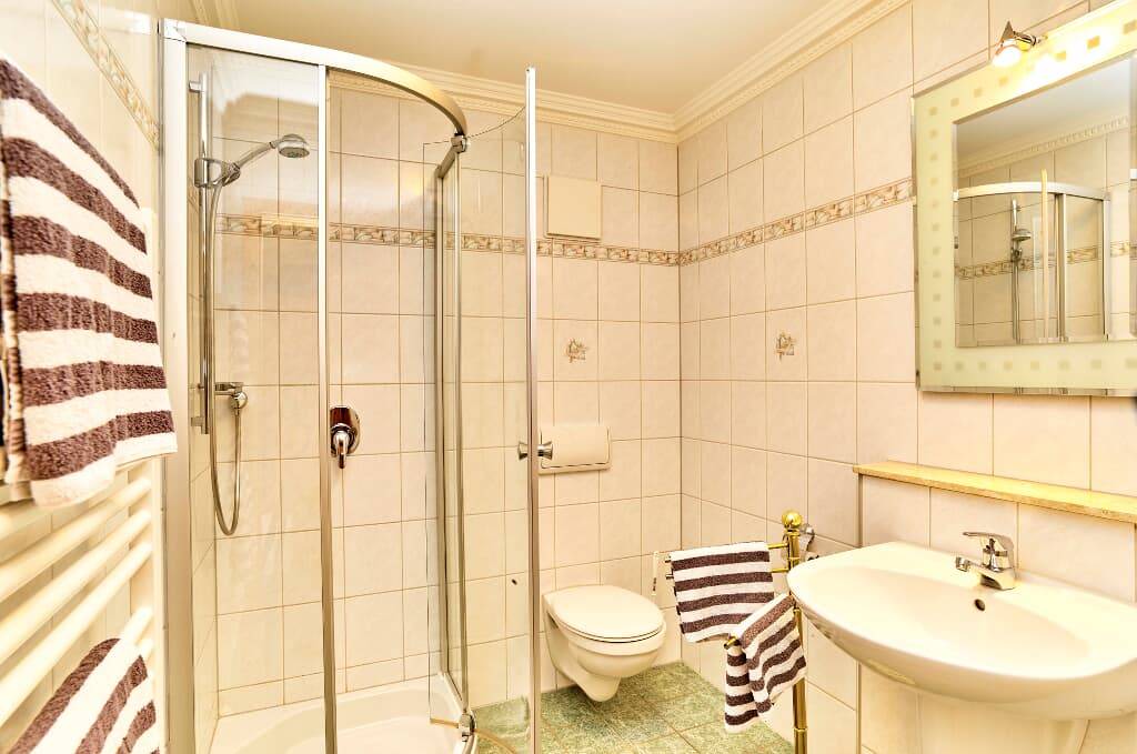 Photo of Bathroom in Tittling