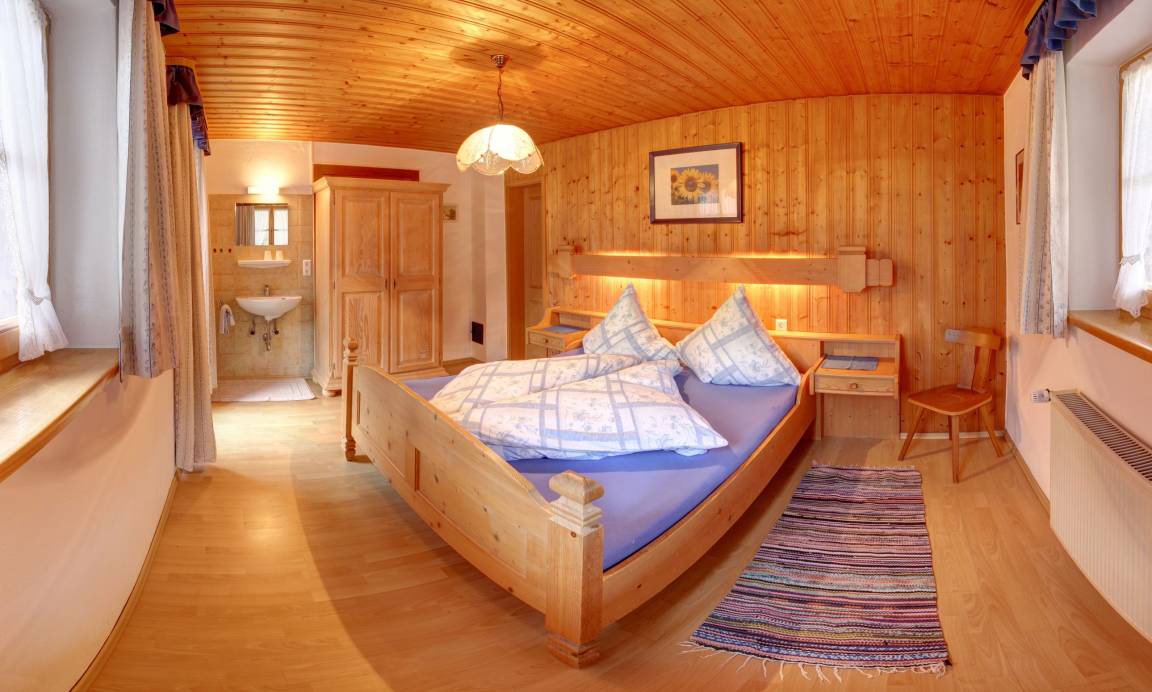 Photo of Bedroom in Weissbach an der Alpenstrasse