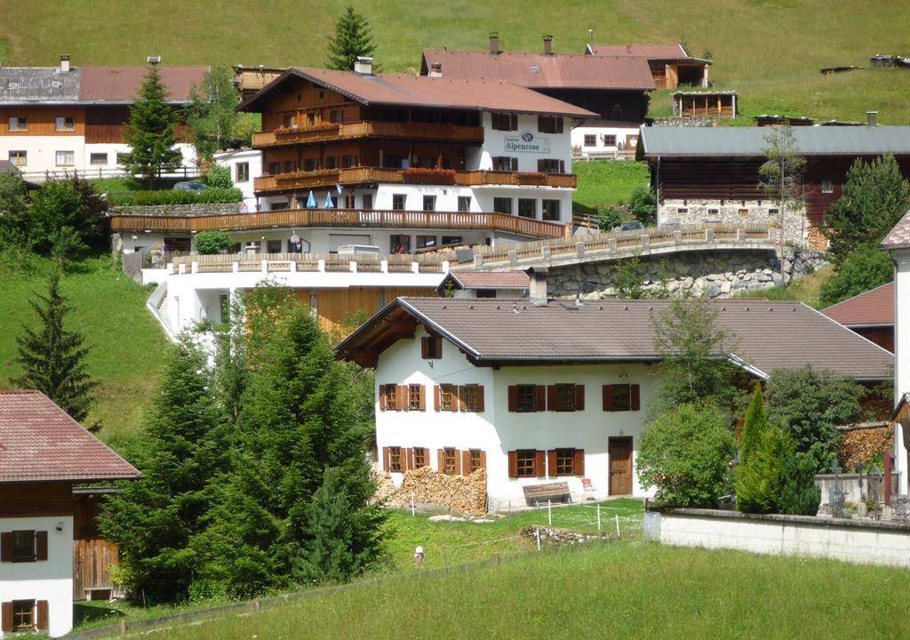 Photo of Buildings in Gramais