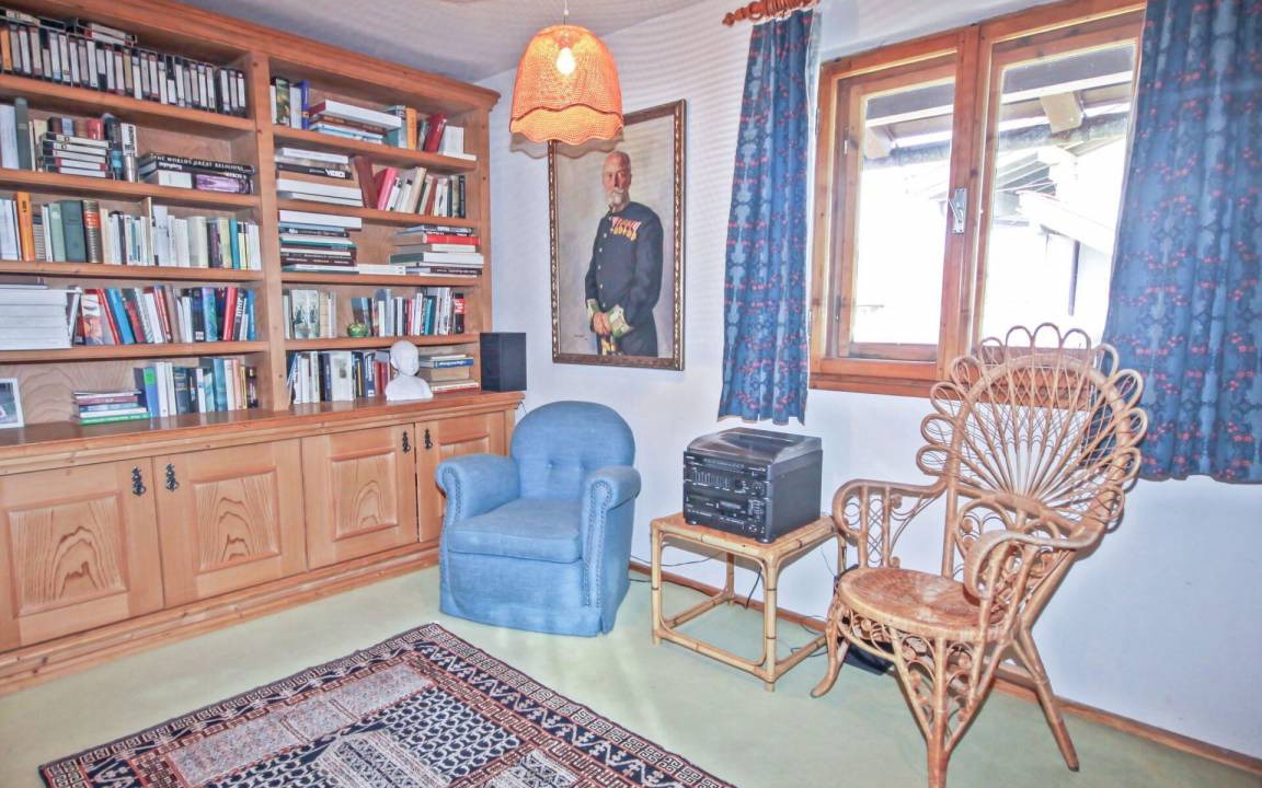 Photo of Others in Koessen