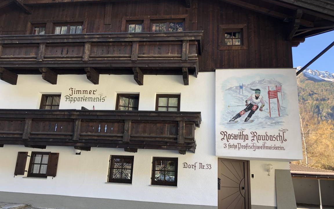 Photo of Others in Dorf