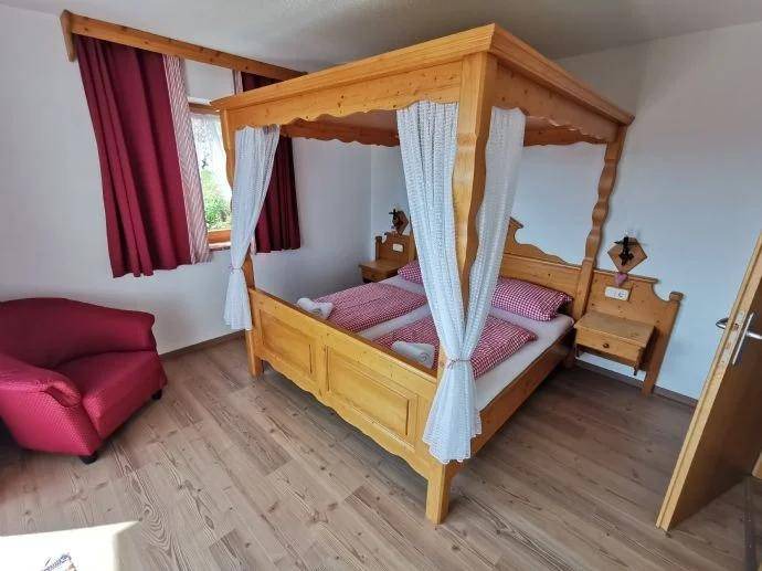 Photo of Bedroom in Glashutt