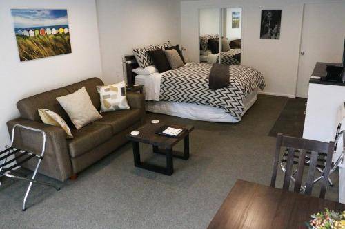 Photo of Livingroom in Kelvin Heights
