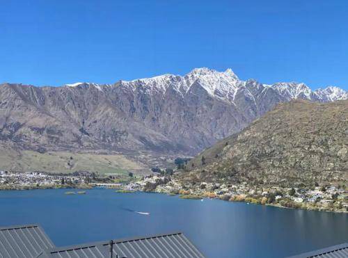 Photo of Others in Queenstown