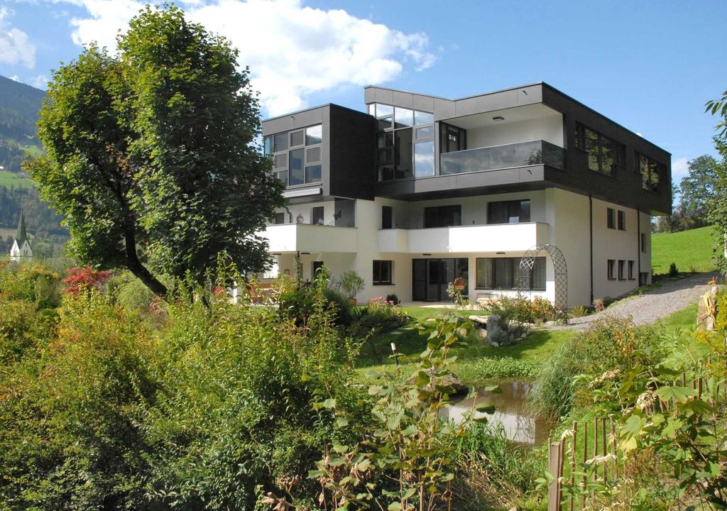 Photo of Buildings in Distelberg