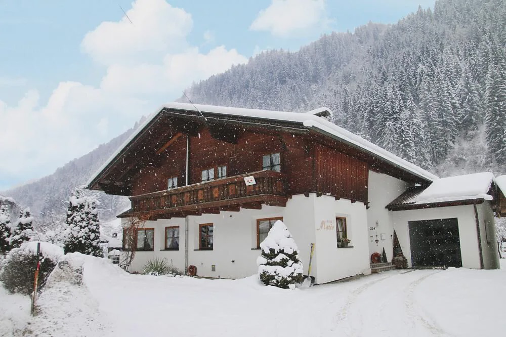 Photo of Buildings in See