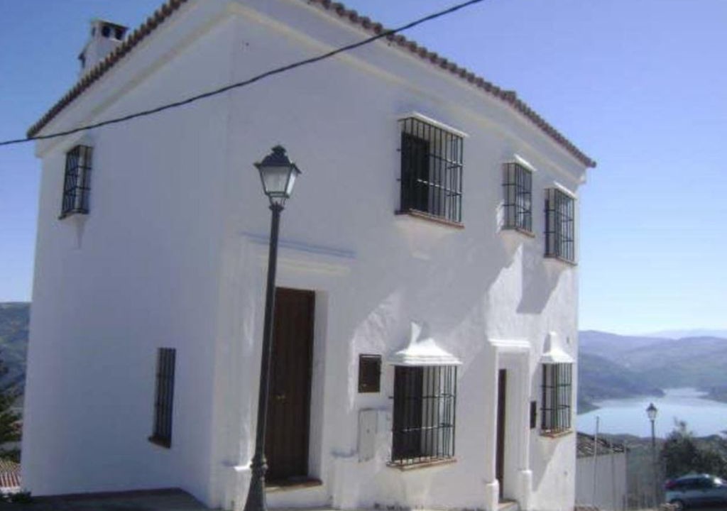 Photo of Buildings in Zahara de la Sierra