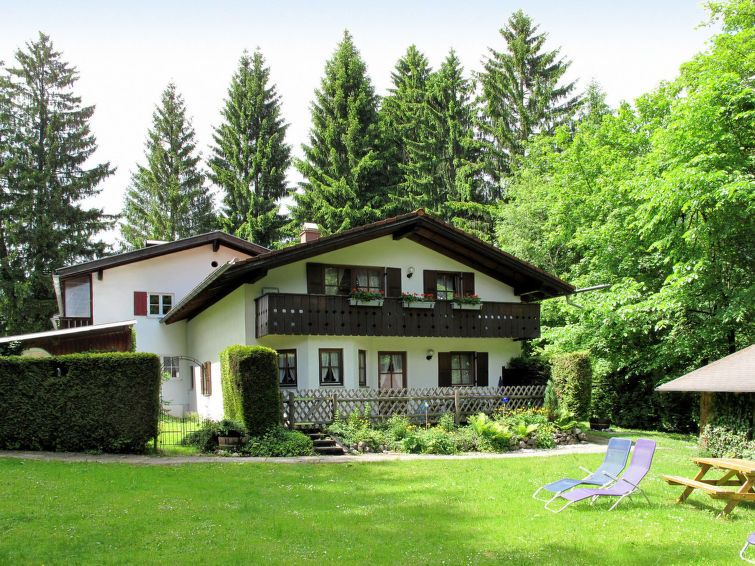 Photo of Buildings in Schmolz
