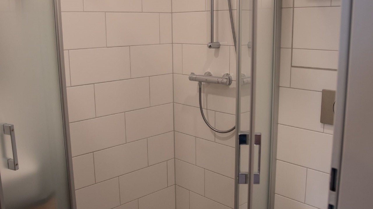 Photo of Bathroom in Lalling