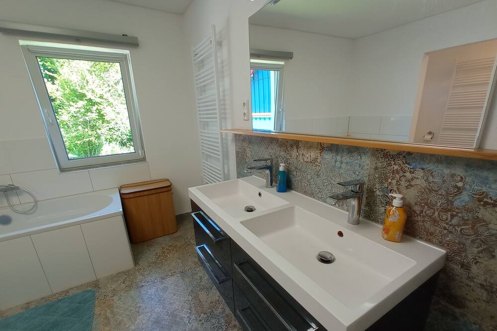 Photo of Bathroom in Zenting