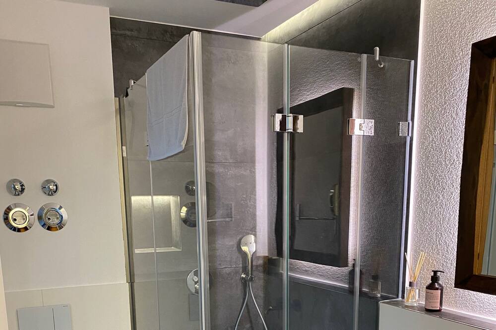 Photo of Bathroom in Oberschonau