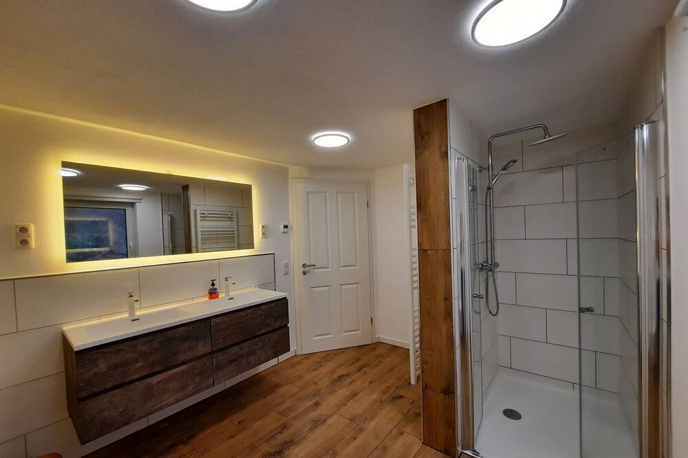 Photo of Bathroom in Zenting
