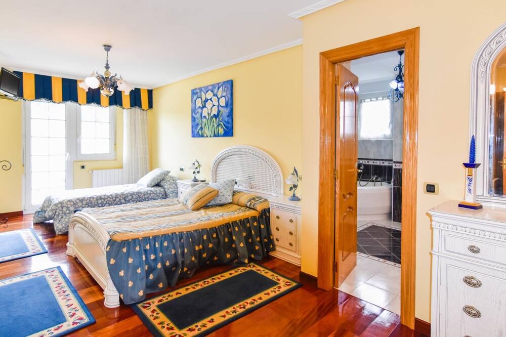Photo of Bedroom in Castillo Siete Villas