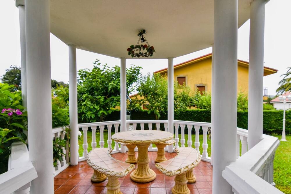 Photo of Patio Balcony in Castillo Siete Villas