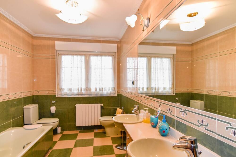 Photo of Bathroom in Castillo Siete Villas