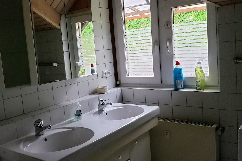 Photo of Bathroom in Frammersbach