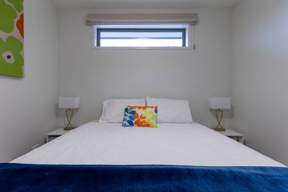 Photo of Bedroom in Lake Hayes