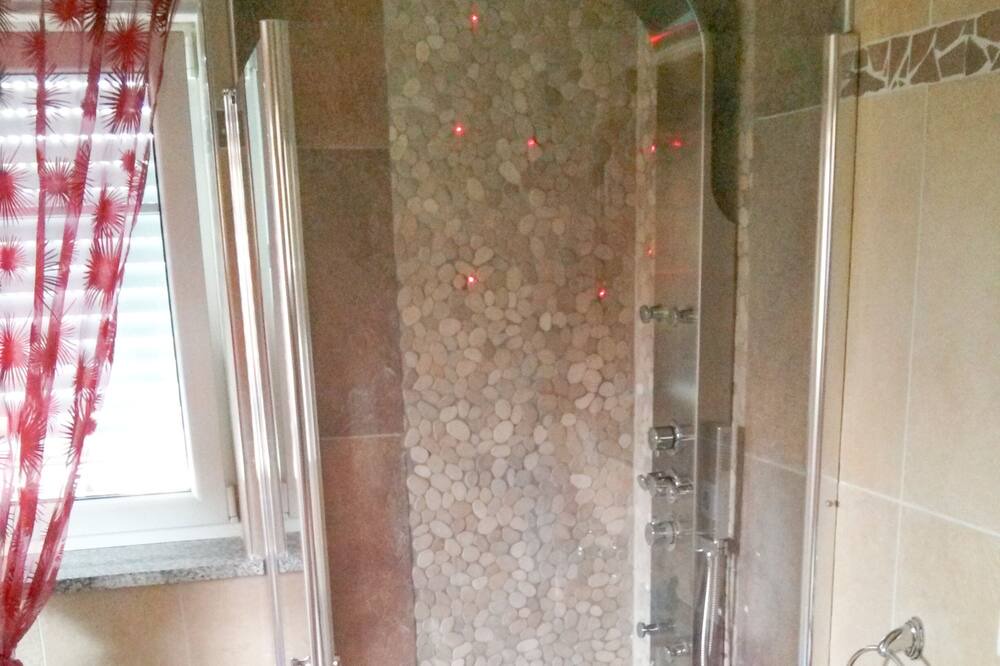Photo of Bathroom in Wackersdorf
