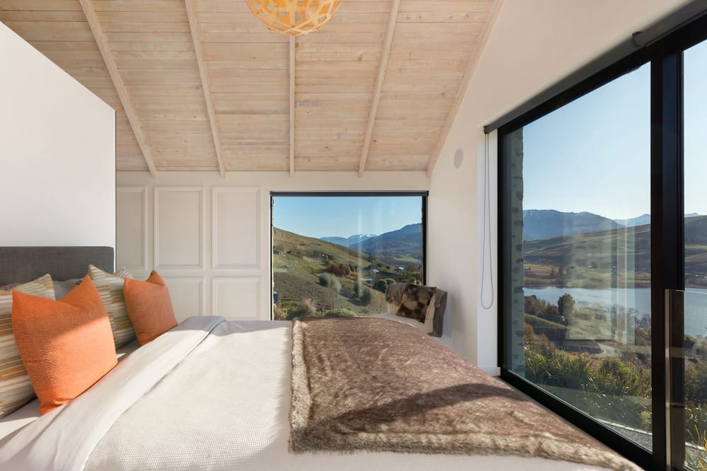 Photo of Bedroom in Lake Hayes