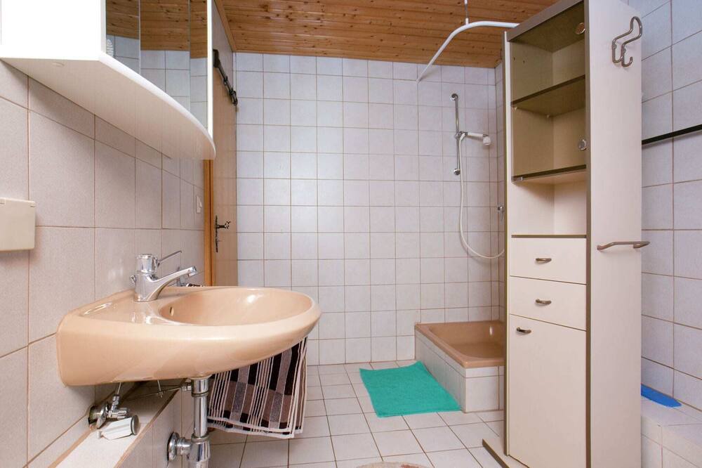 Photo of Bathroom in Feld