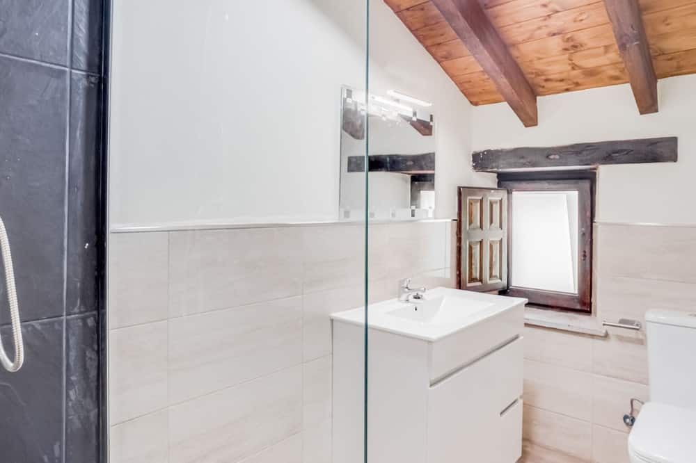 Photo of Bathroom in San Roque de Riomiera