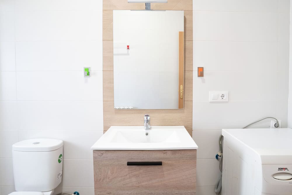 Photo of Bathroom in Oria