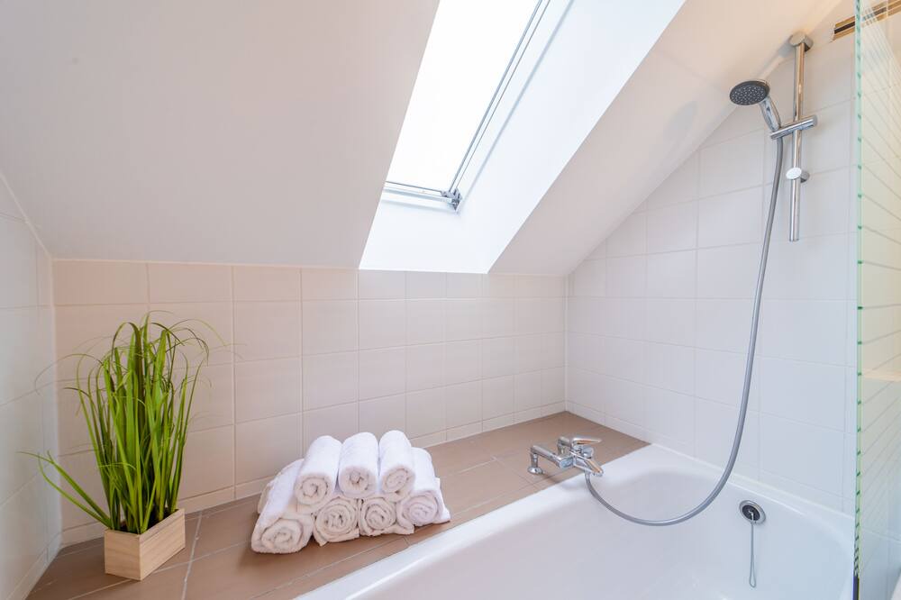 Photo of Bathroom in Coburg