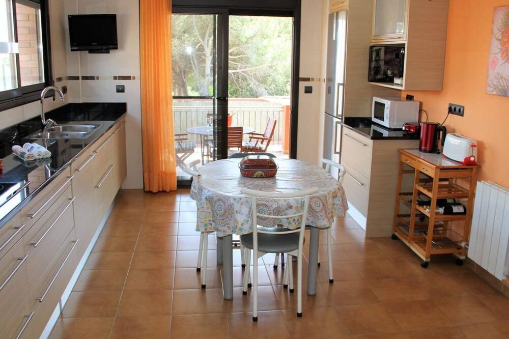 Photo of Kitchen in Palafolls