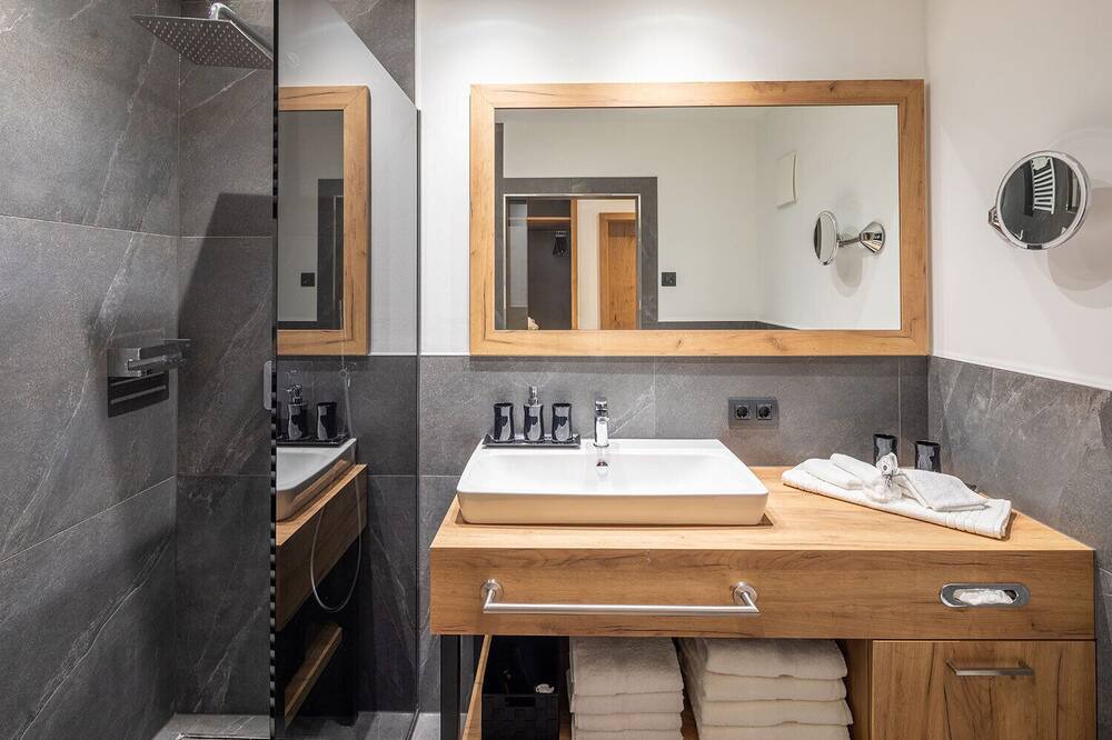 Photo of Bathroom in Rosshaupten