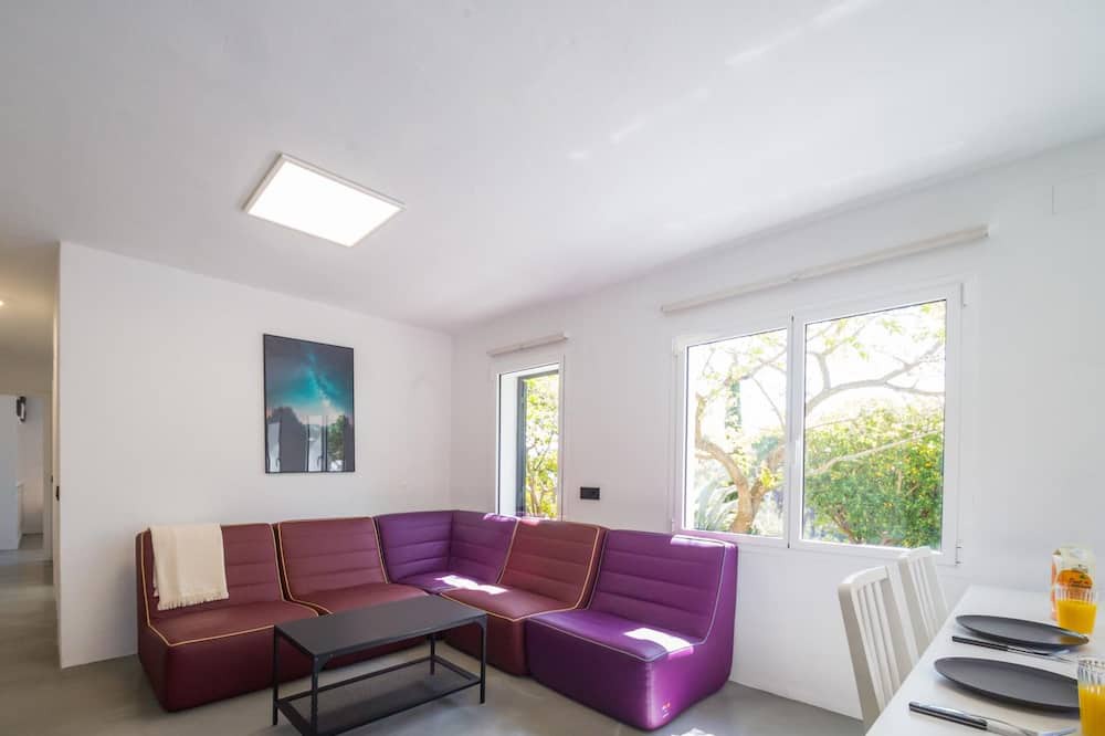 Photo of Livingroom in Vall-Llobrega