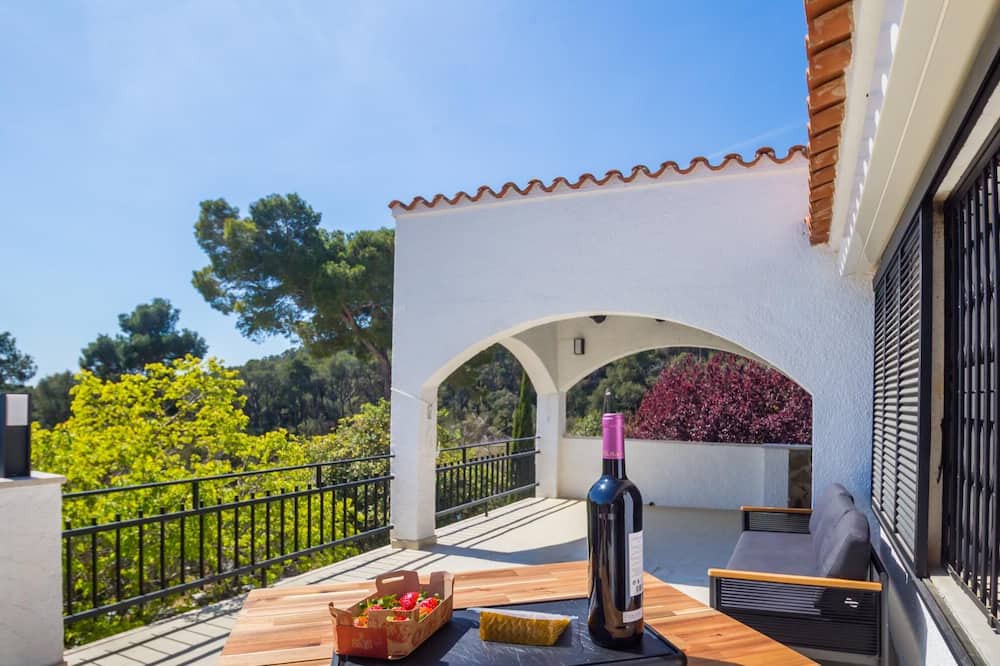 Photo of Outdoor in Vall-Llobrega