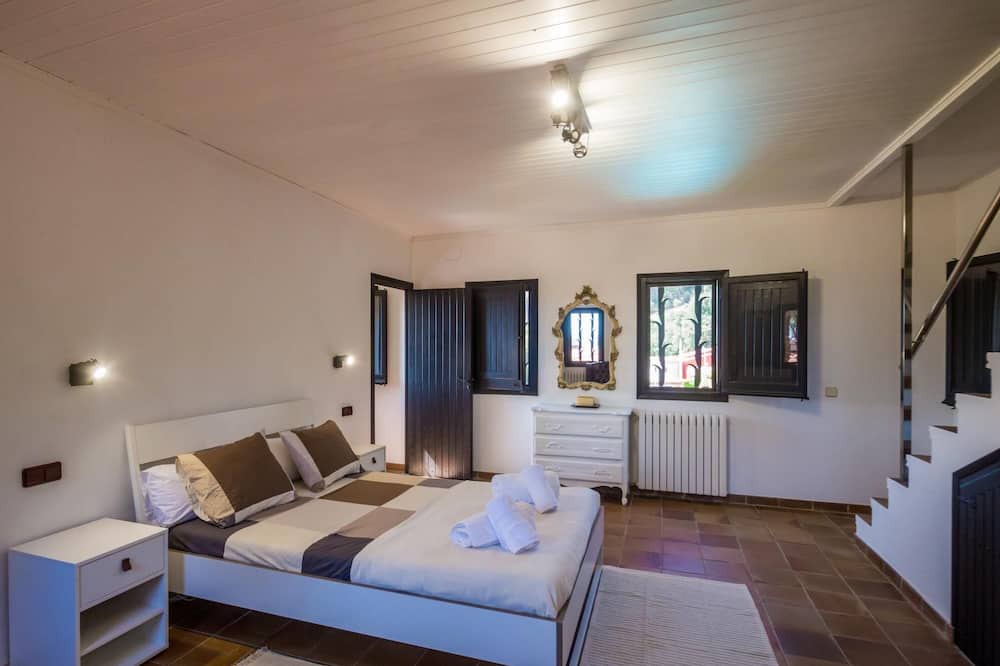 Photo of Bedroom in Vall-Llobrega