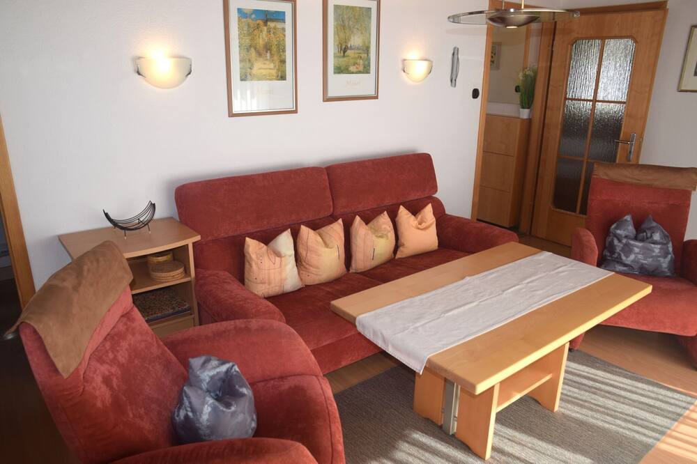 Photo of Livingroom in Schwarzenbach