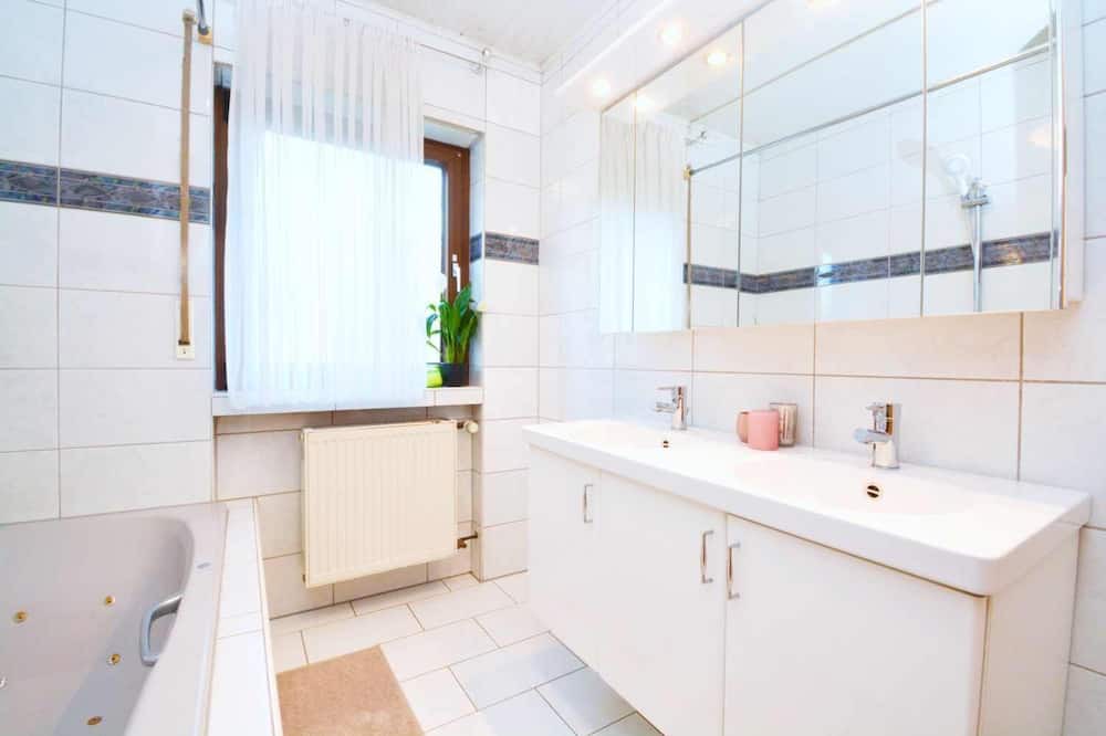 Photo of Bathroom in Simonshofen