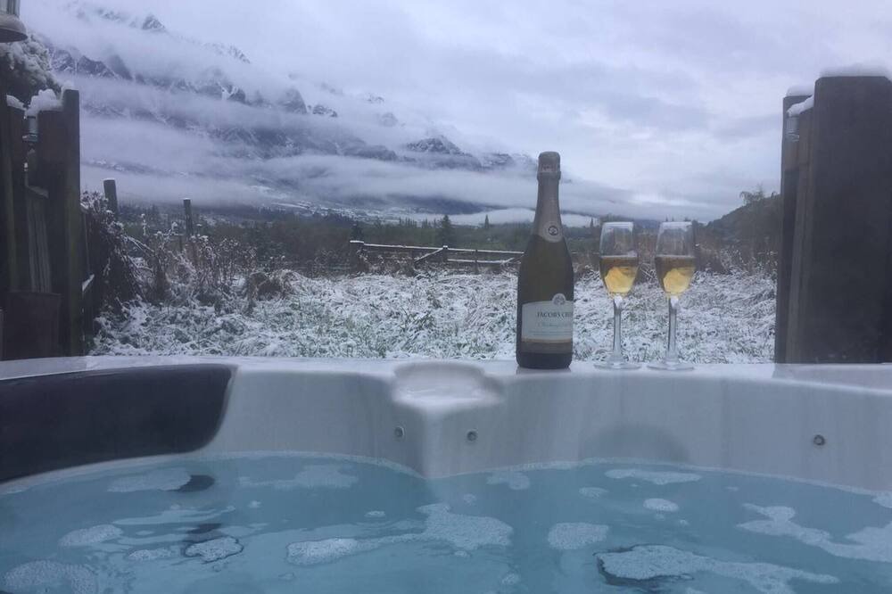 Photo of Outdoor in Frankton