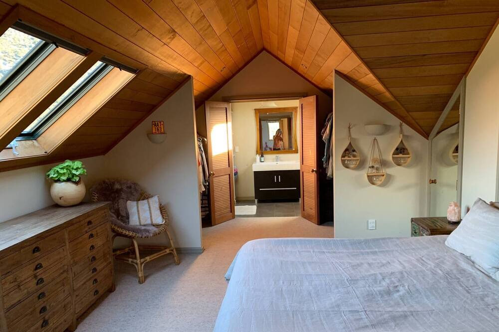 Photo of Bedroom in Frankton